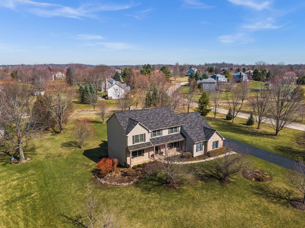 39W228 Hilltop Drive, St. Charles, IL 60175