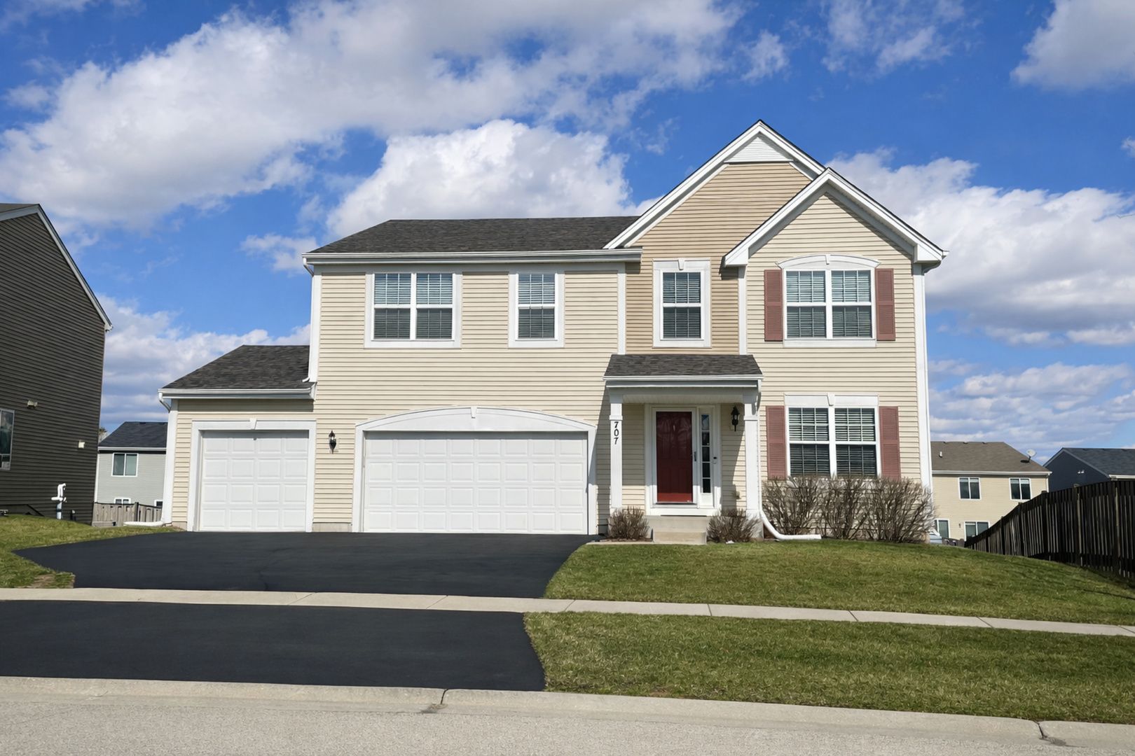 707 Brighton Drive — Pingree Grove, IL 60140