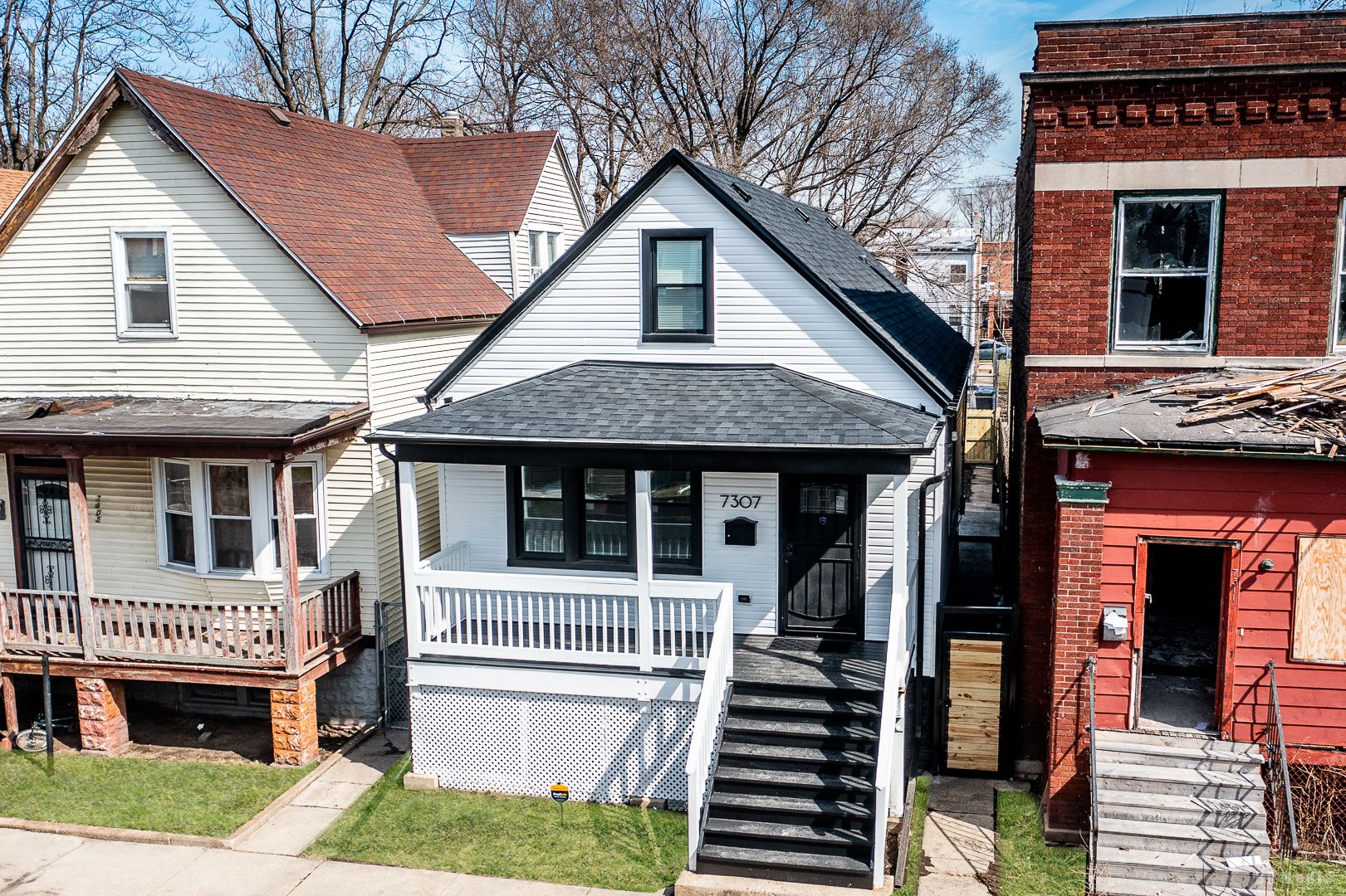 7307 S Peoria Street — Chicago, IL 60621