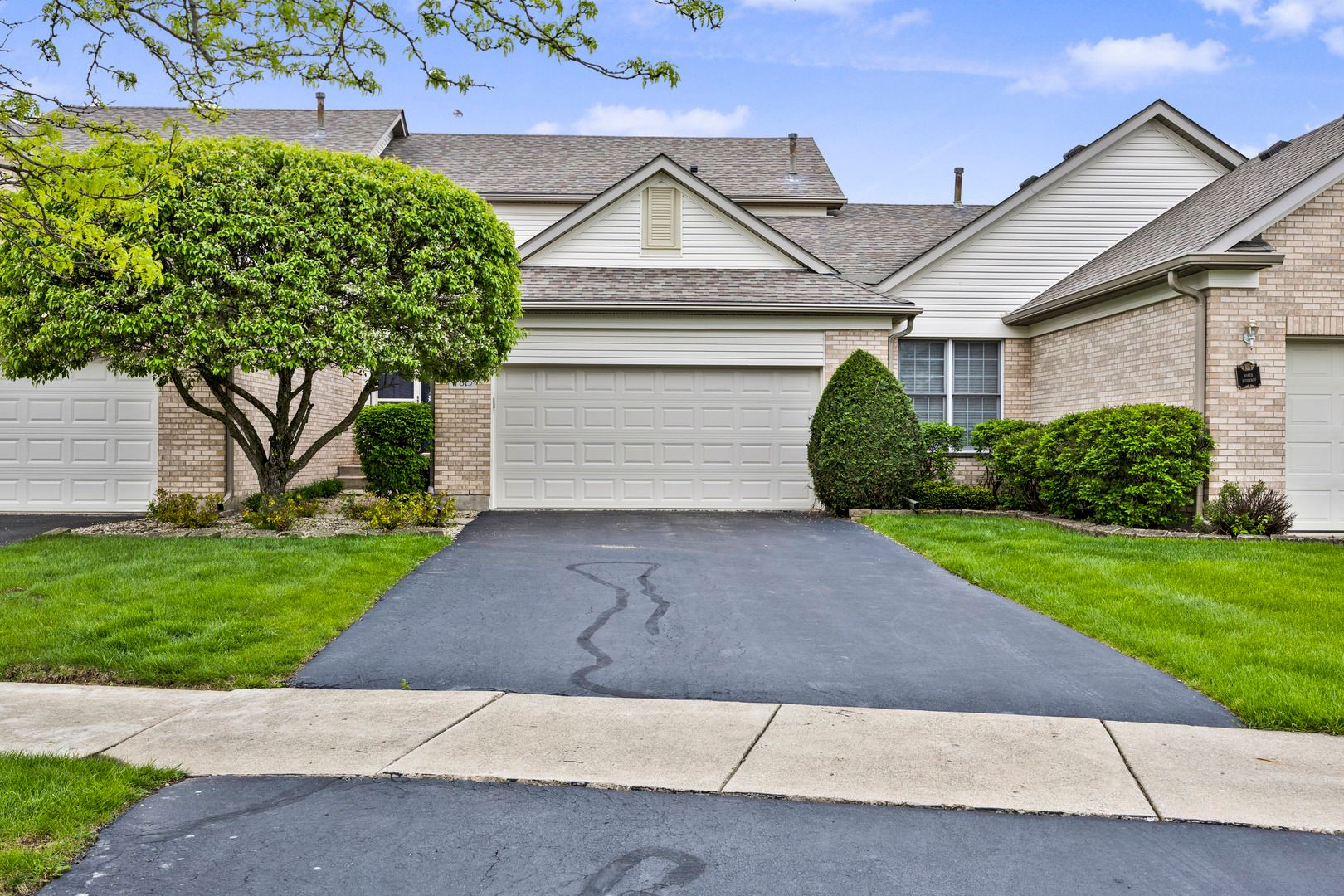 7815 Bristol Park Drive — Tinley Park, IL 60477