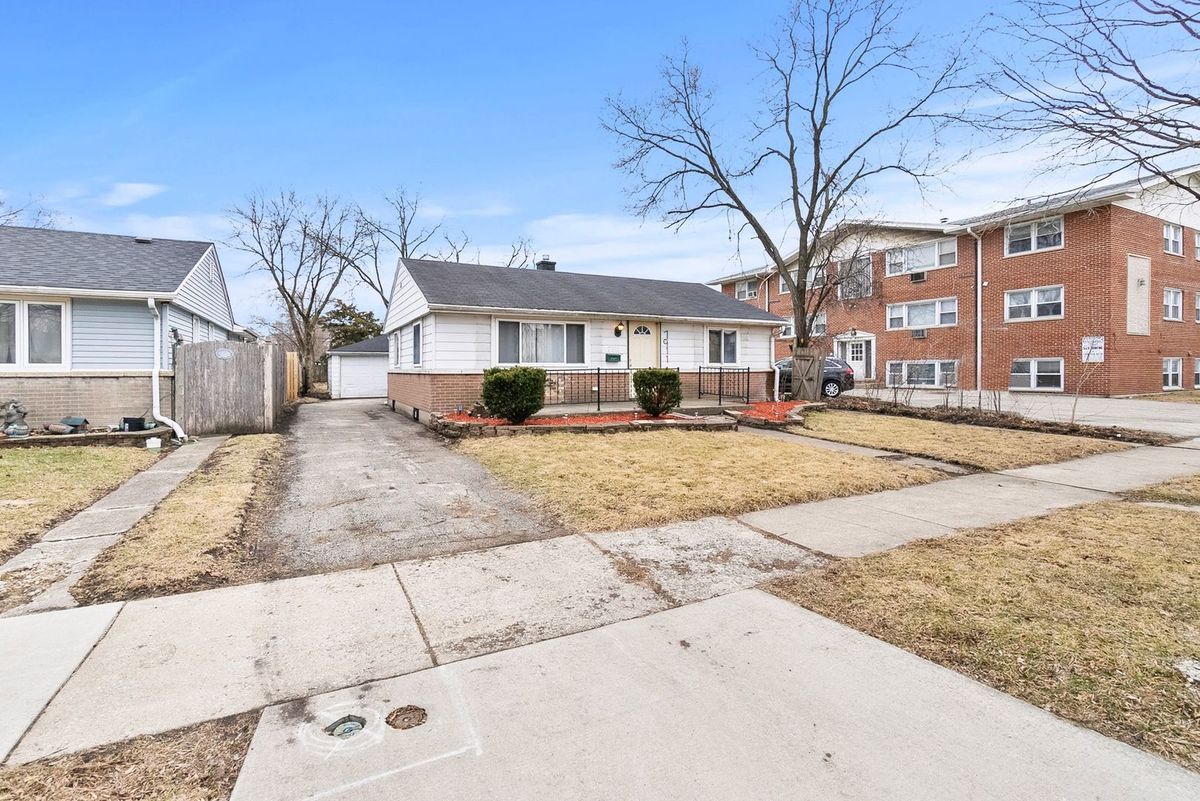 7911 45th Street, Lyons, IL 60534