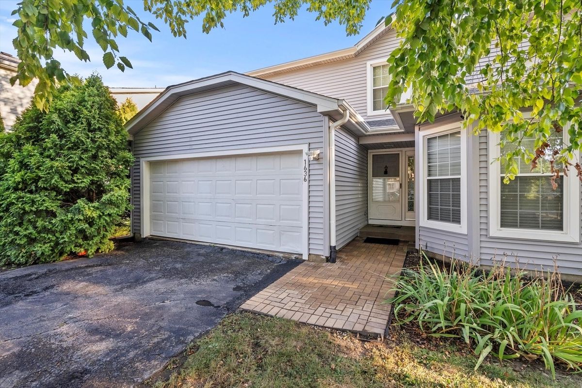 1636 Estate Circle, Naperville, IL 60565