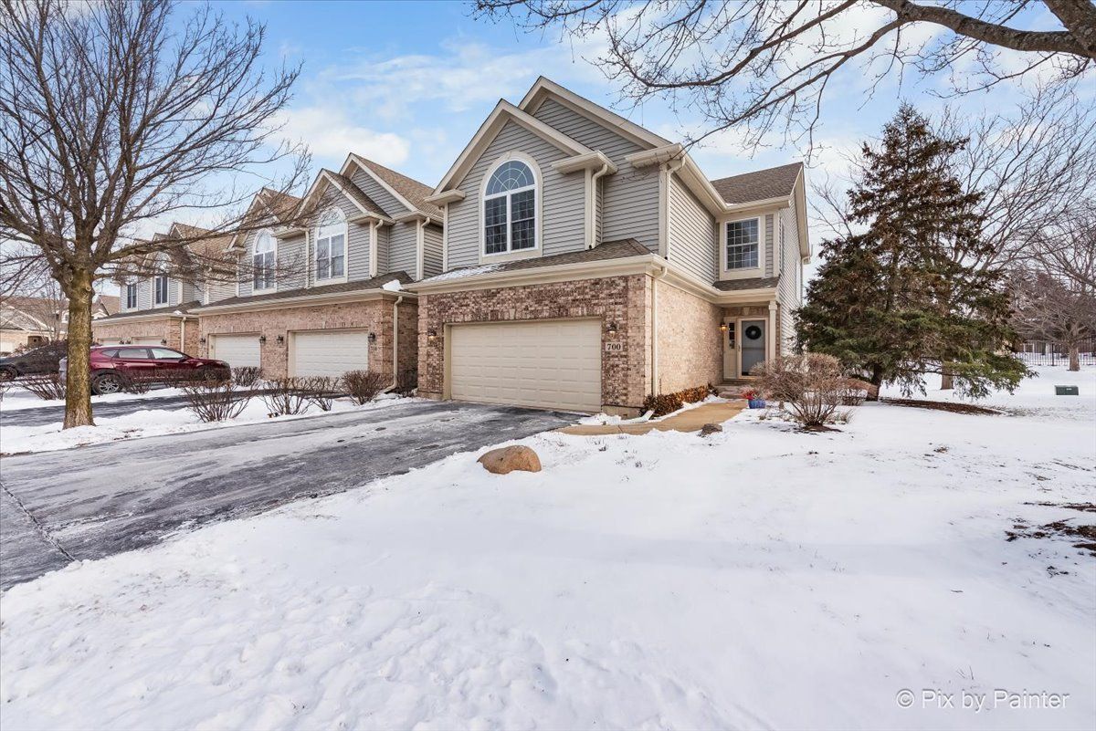 700 Juniper Lane — Lake In The Hills, IL 60156