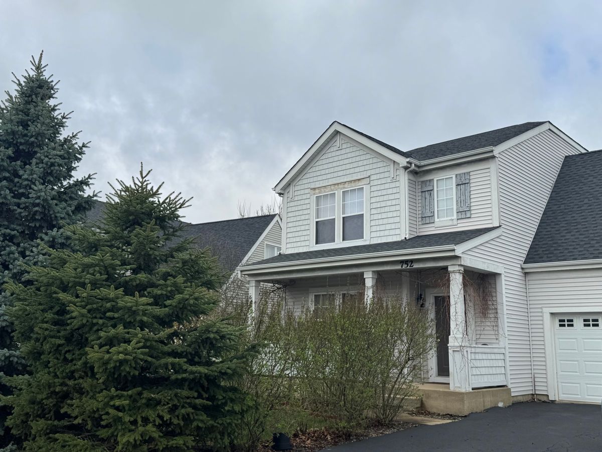 752 Parkside Drive, Round Lake, IL 60073