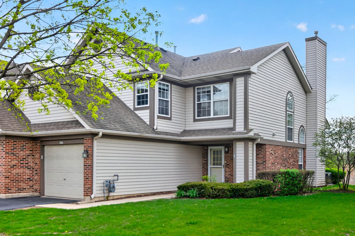 1760 Nature Court, Schaumburg, IL 60193