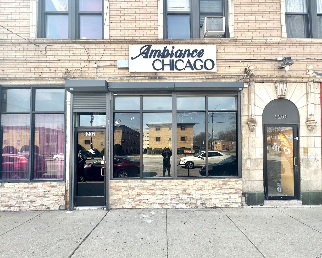 9202 S Cottage Grove Avenue — Chicago, IL 60619