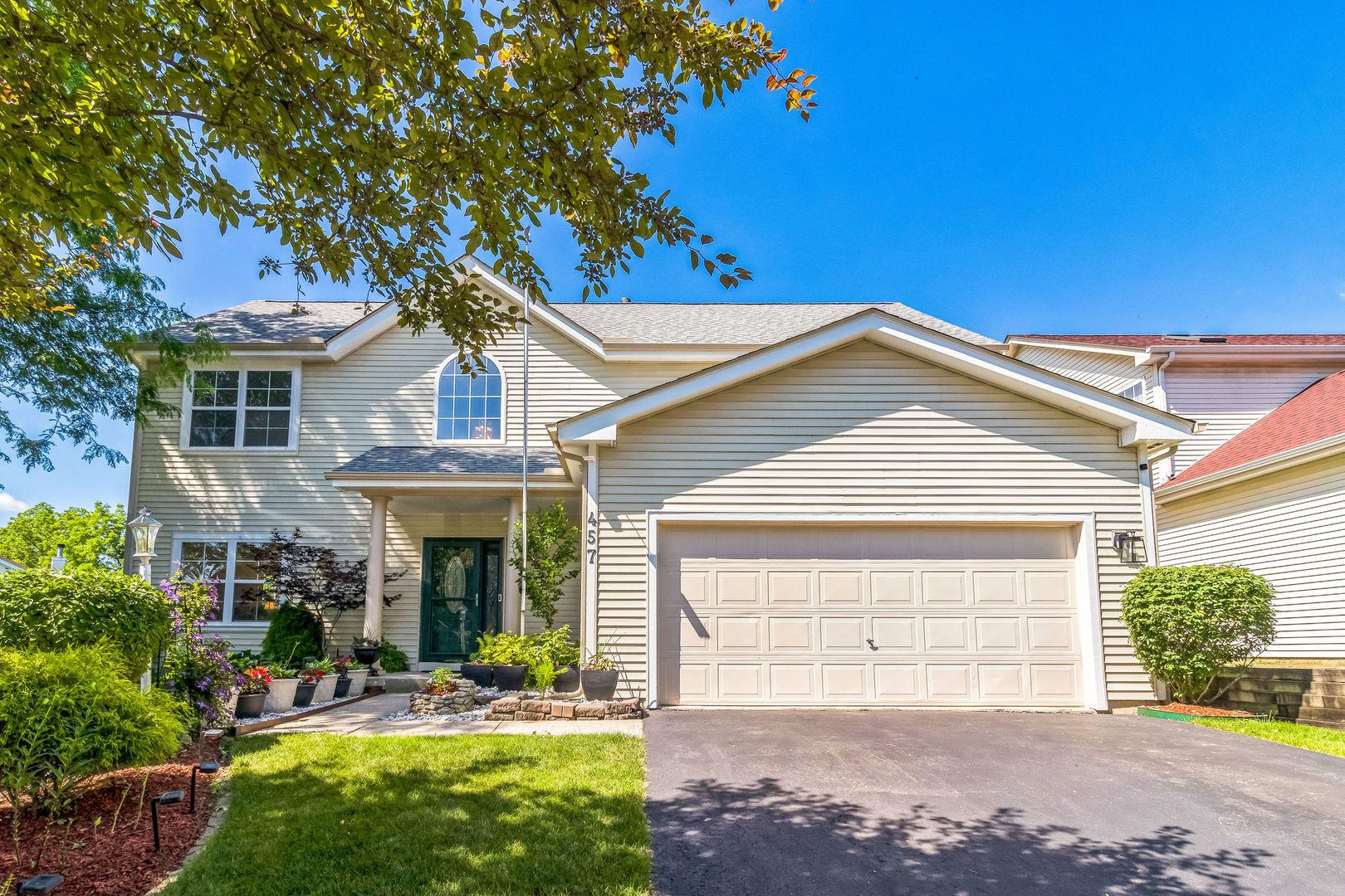 457 N Crooked Lake Lane — Lindenhurst, IL 60046