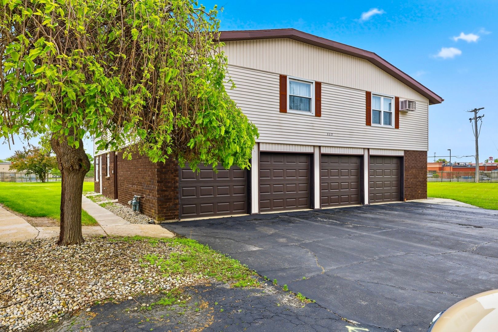 460 W John Casey Road — Bourbonnais, IL 60914