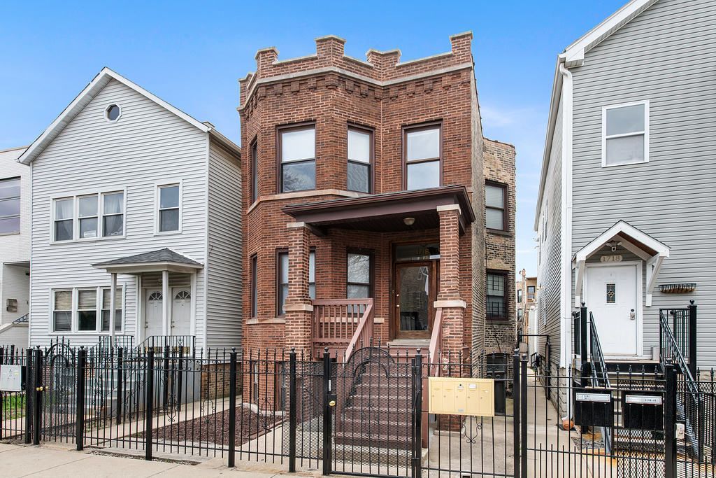 1716 N Campbell Avenue — Chicago, IL 60647