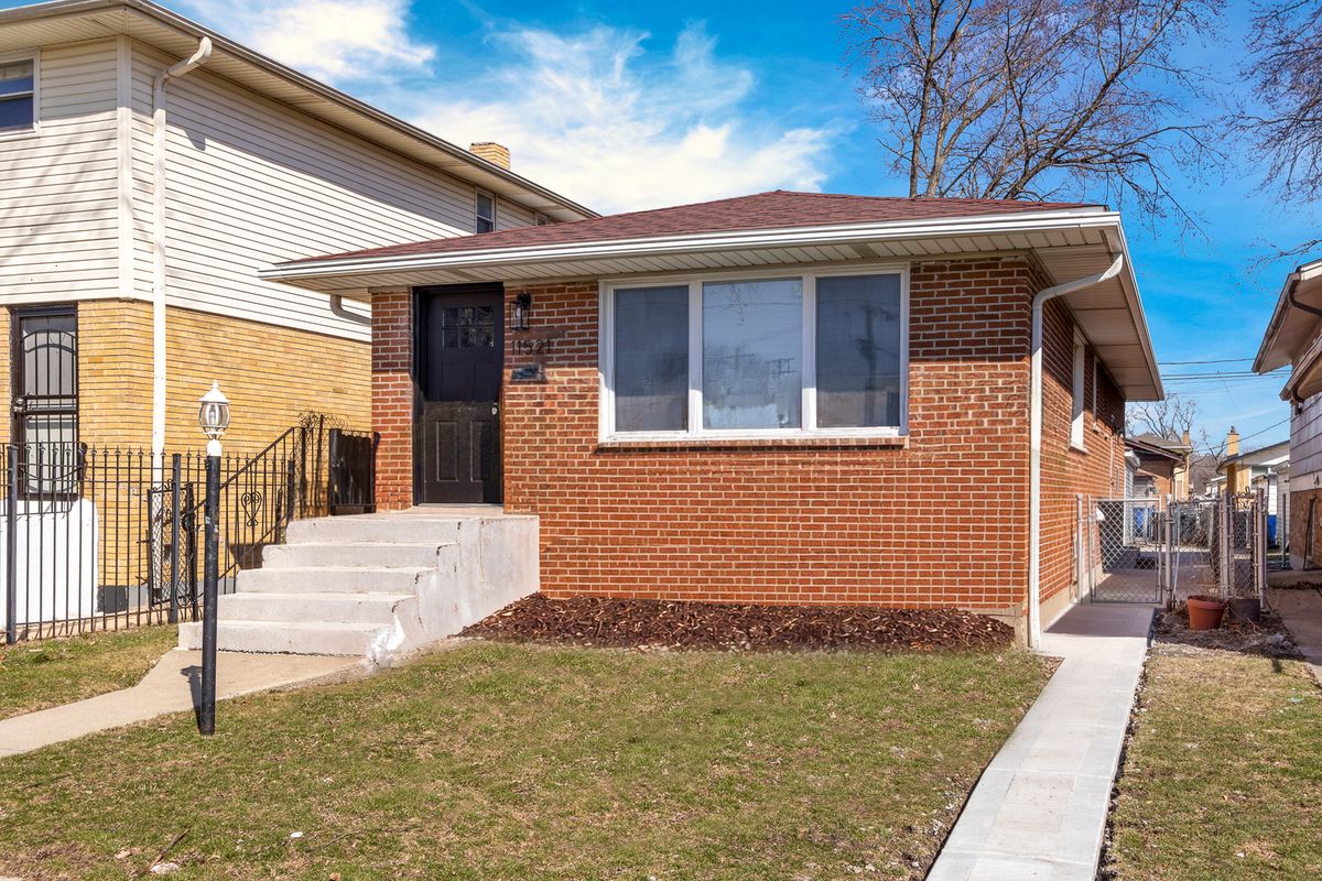 11521 Justine Street, Chicago, IL 60643