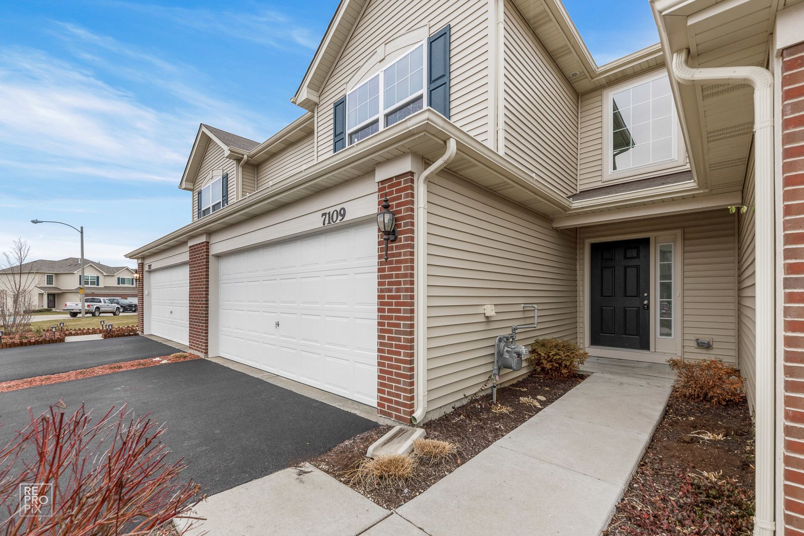 7109 Hidden Green Circle #3302 — Fox Lake, IL 60020