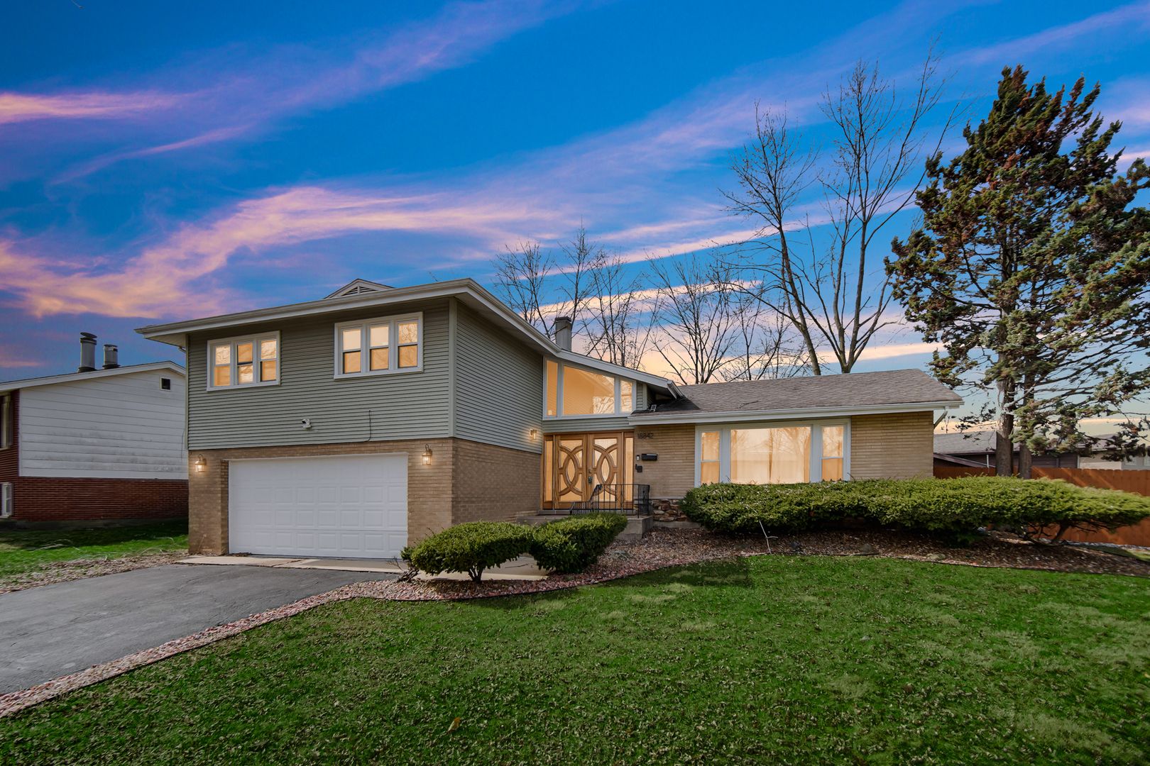18842 Morgan Street — Homewood, IL 60430