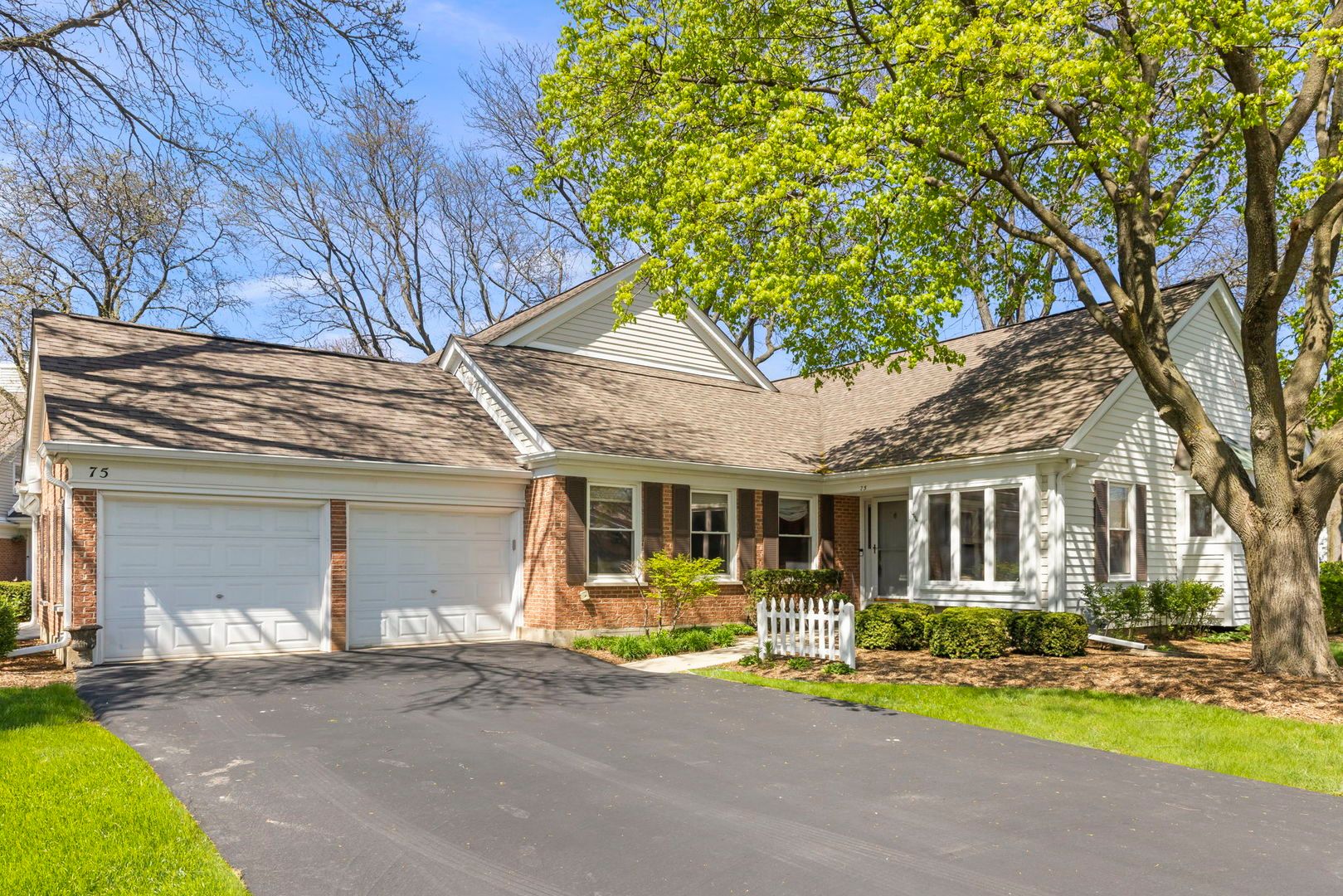 75 Country Club Drive — Prospect Heights, IL 60070