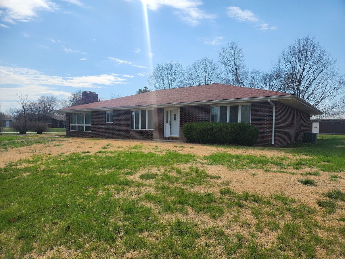 3769 Oxbow Road, Pinckneyville, IL 62274