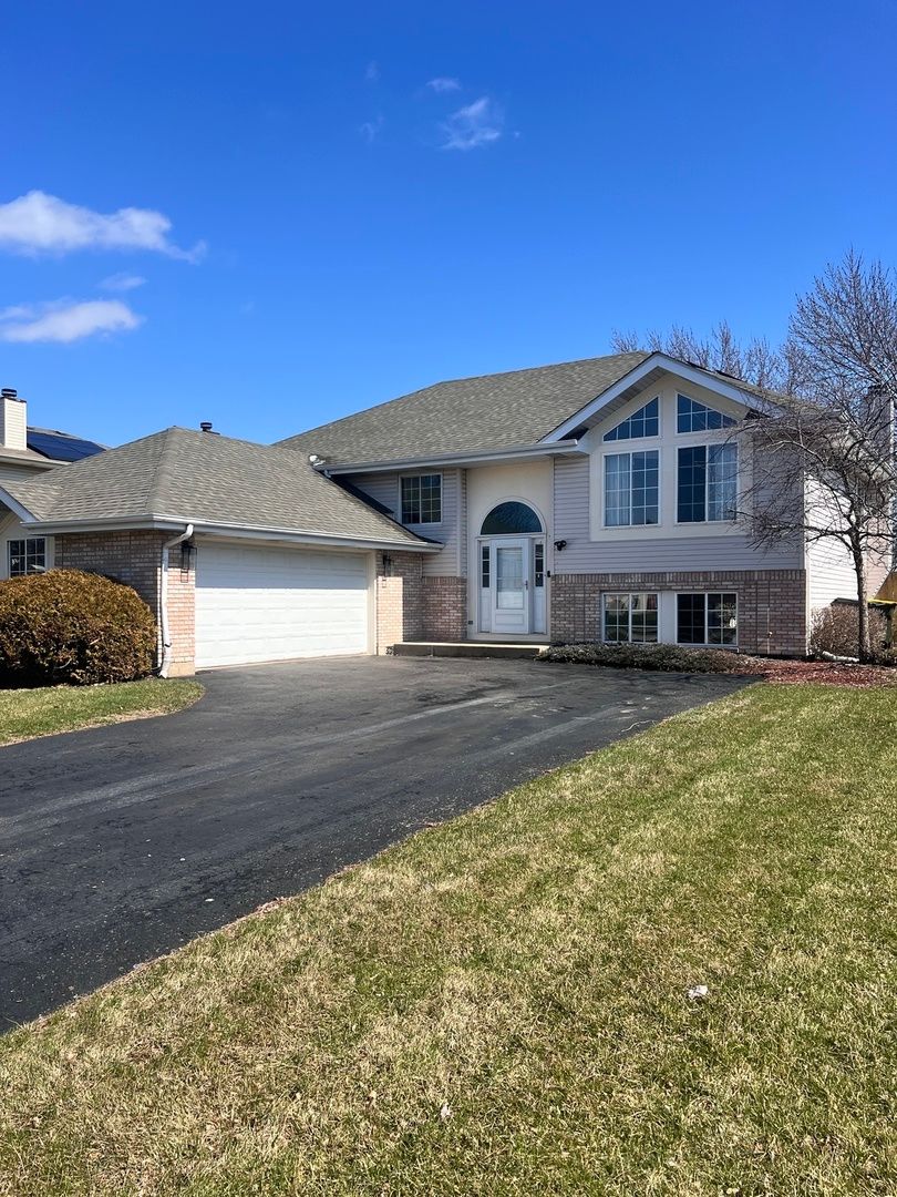 19609 Oakwood Avenue — Lynwood, IL 60411
