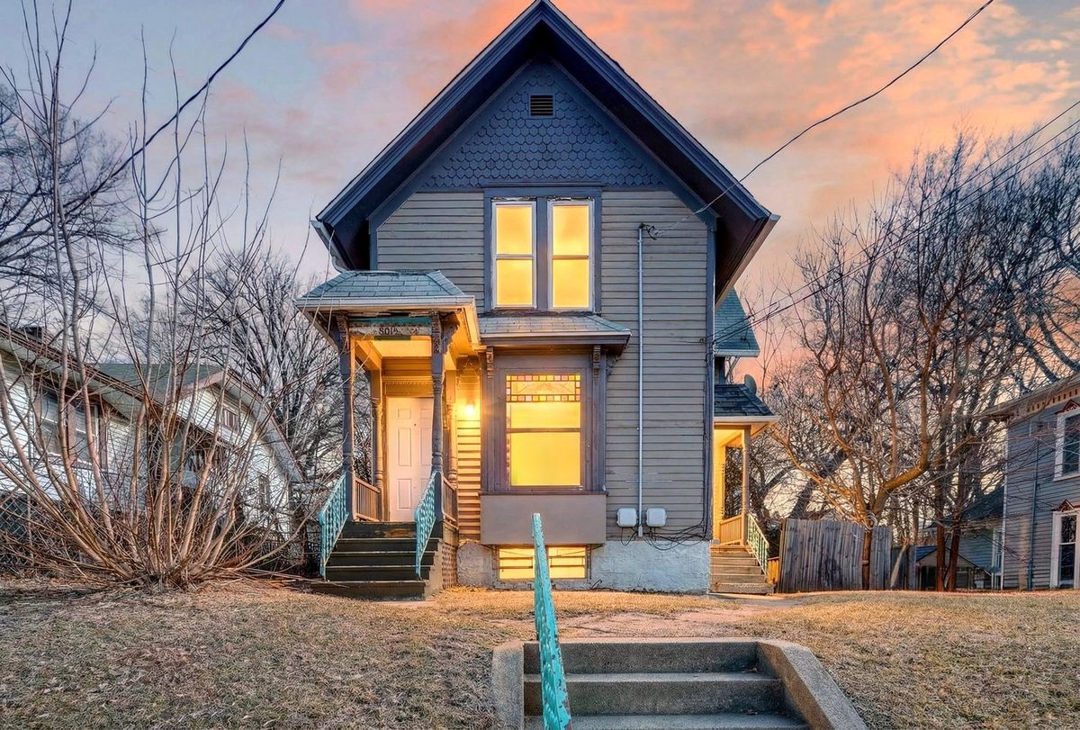 801 Winnebago Street, Rockford, IL 61103