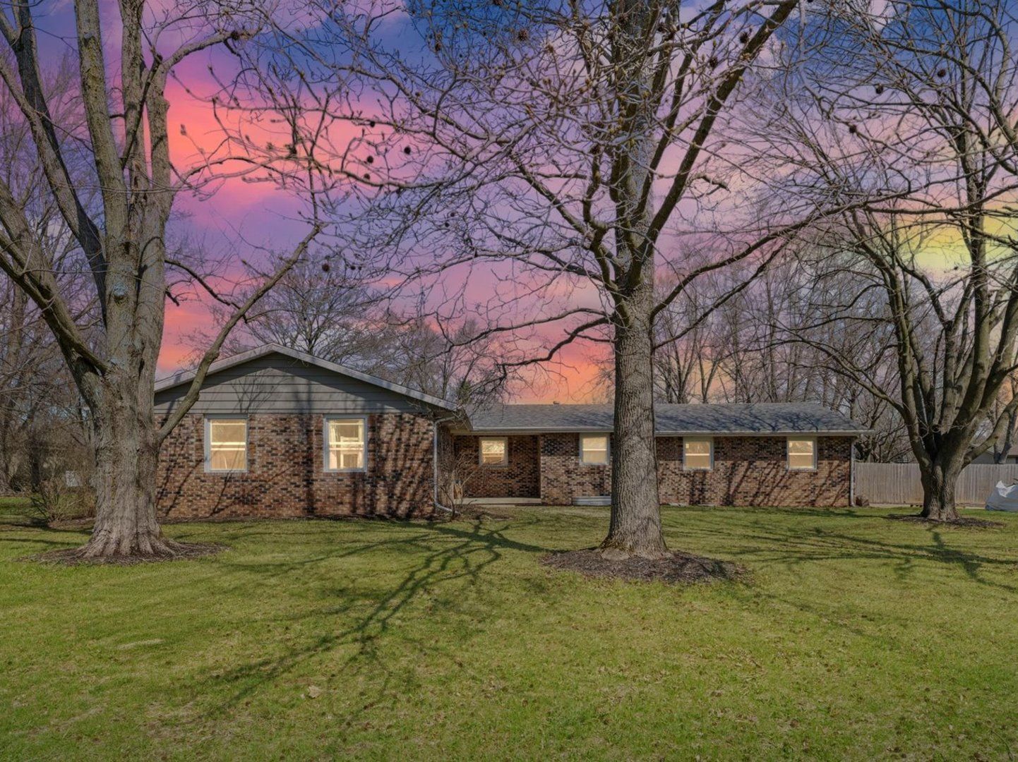 207 Timberview Drive — Mahomet, IL 61853