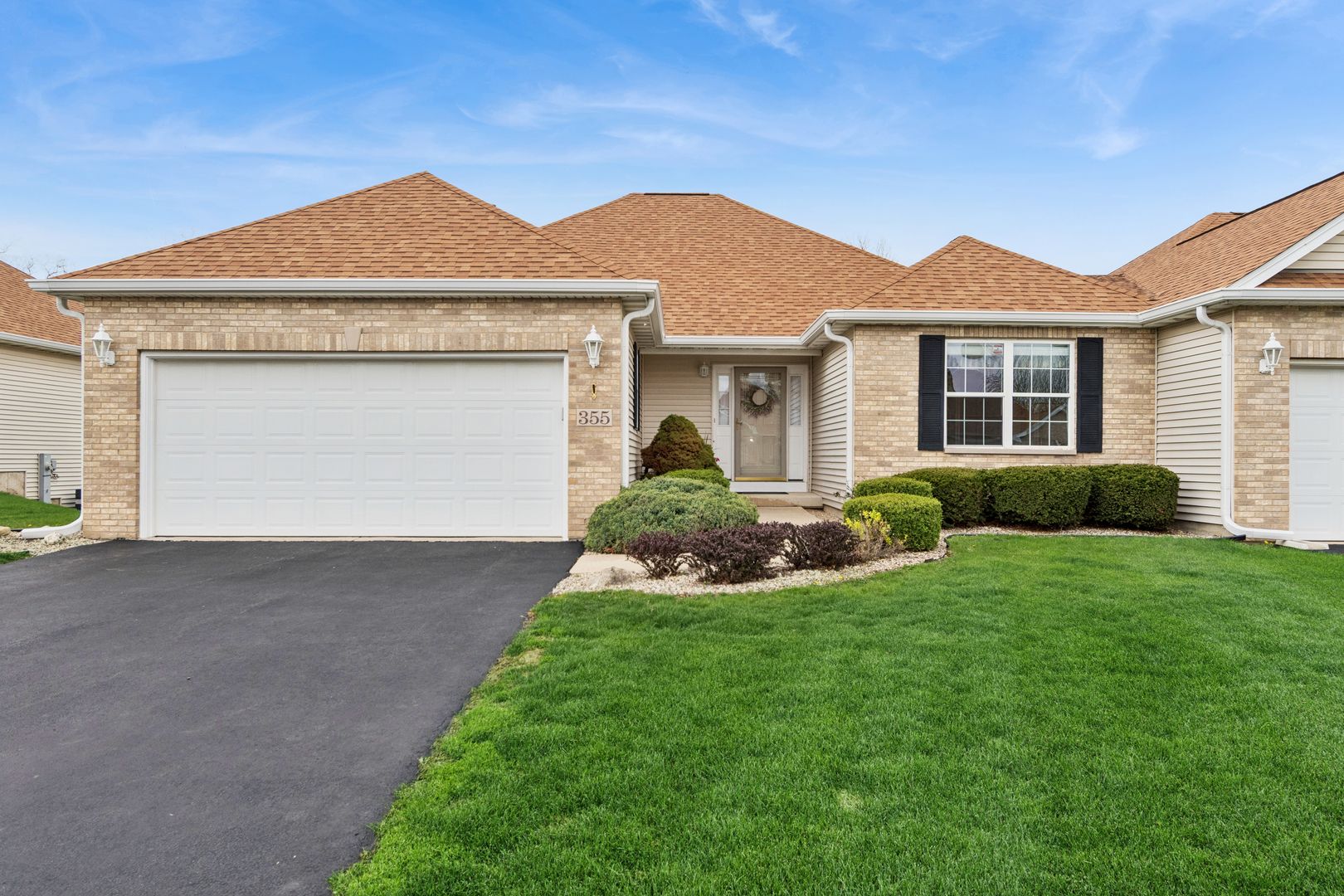 355 Garden Circle — Yorkville, IL 60560