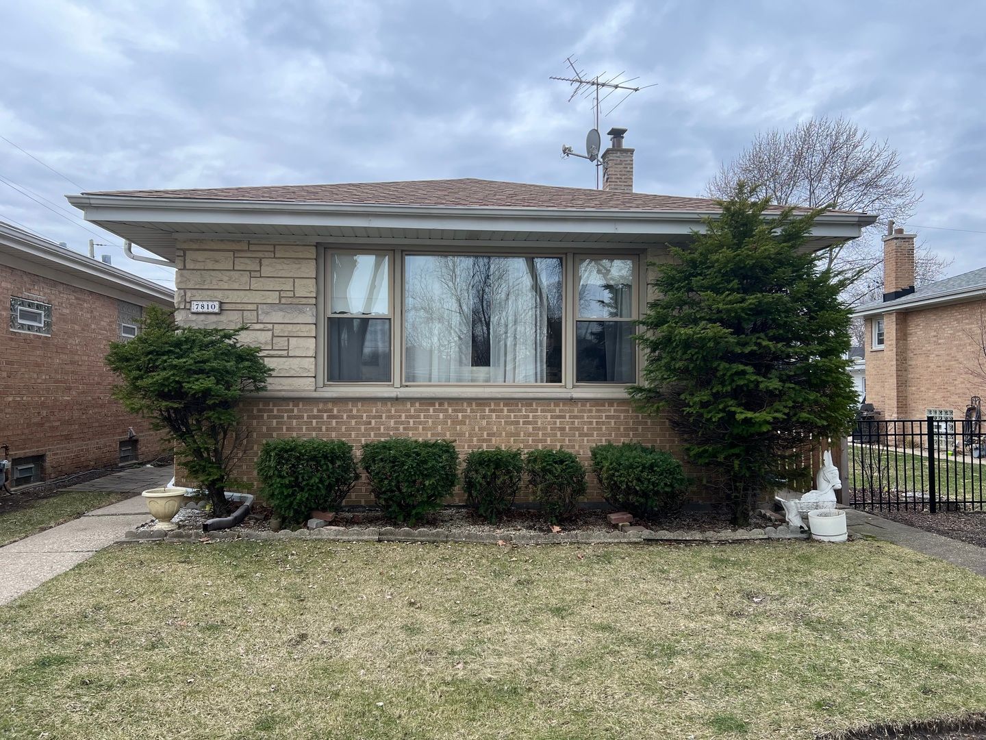 7810 Tripp Avenue — Skokie, IL 60076