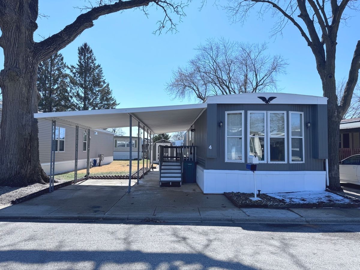 1336 Douglas Avenue, Montgomery, IL 60538