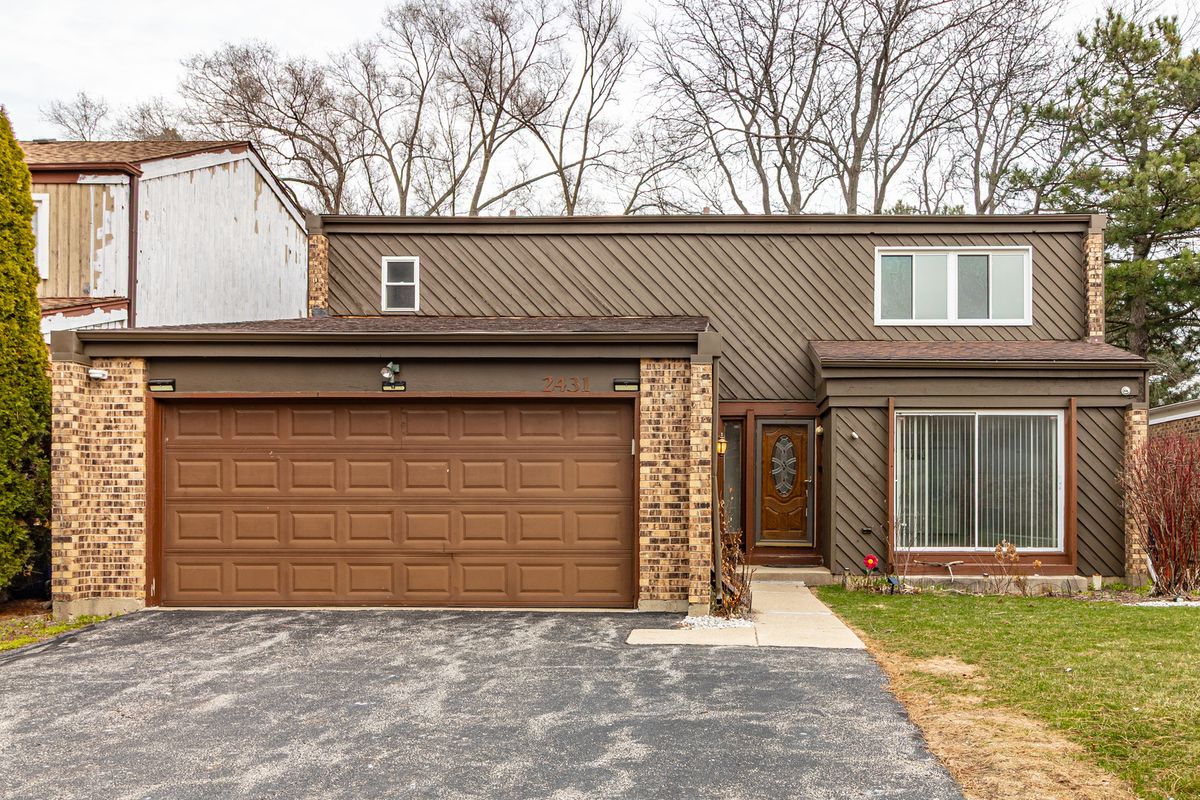 2431 Cobblewood Drive, Northbrook, IL 60062