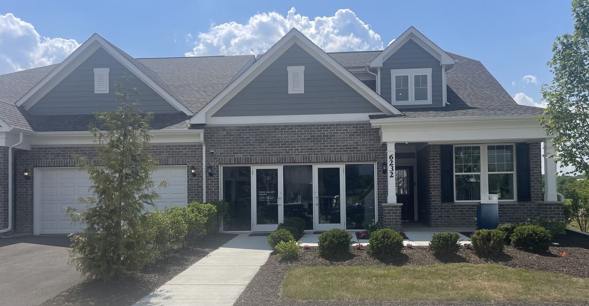 6242 Links Drive #05002 — Woodridge, IL 60517