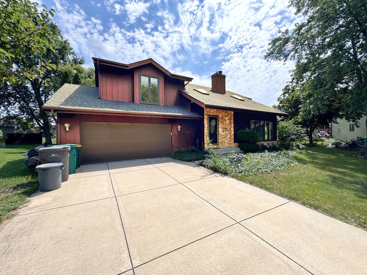 1139 Gillian Street, Lemont, IL 60439