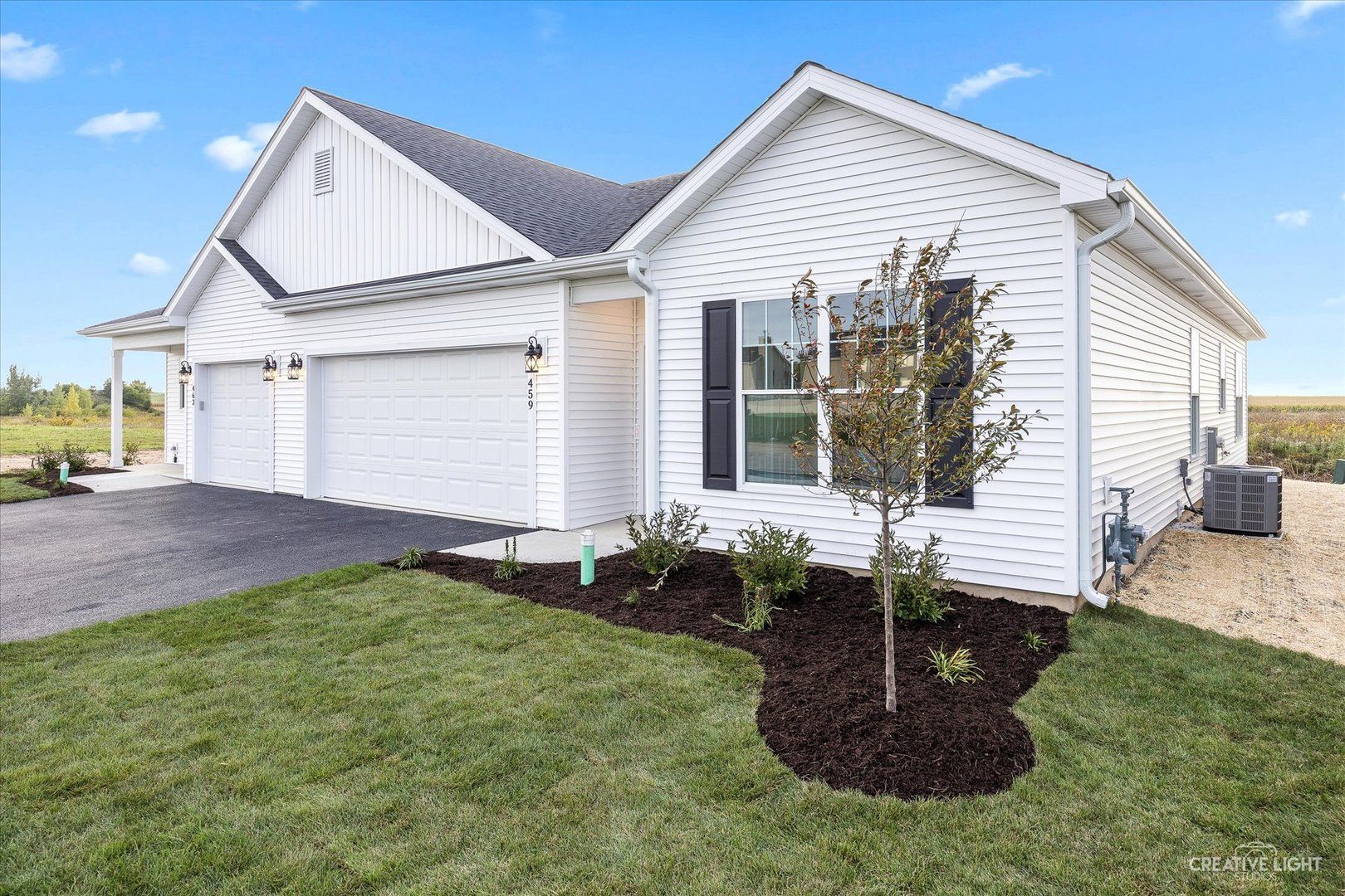 527 S Preston Street — Cortland, IL 60112