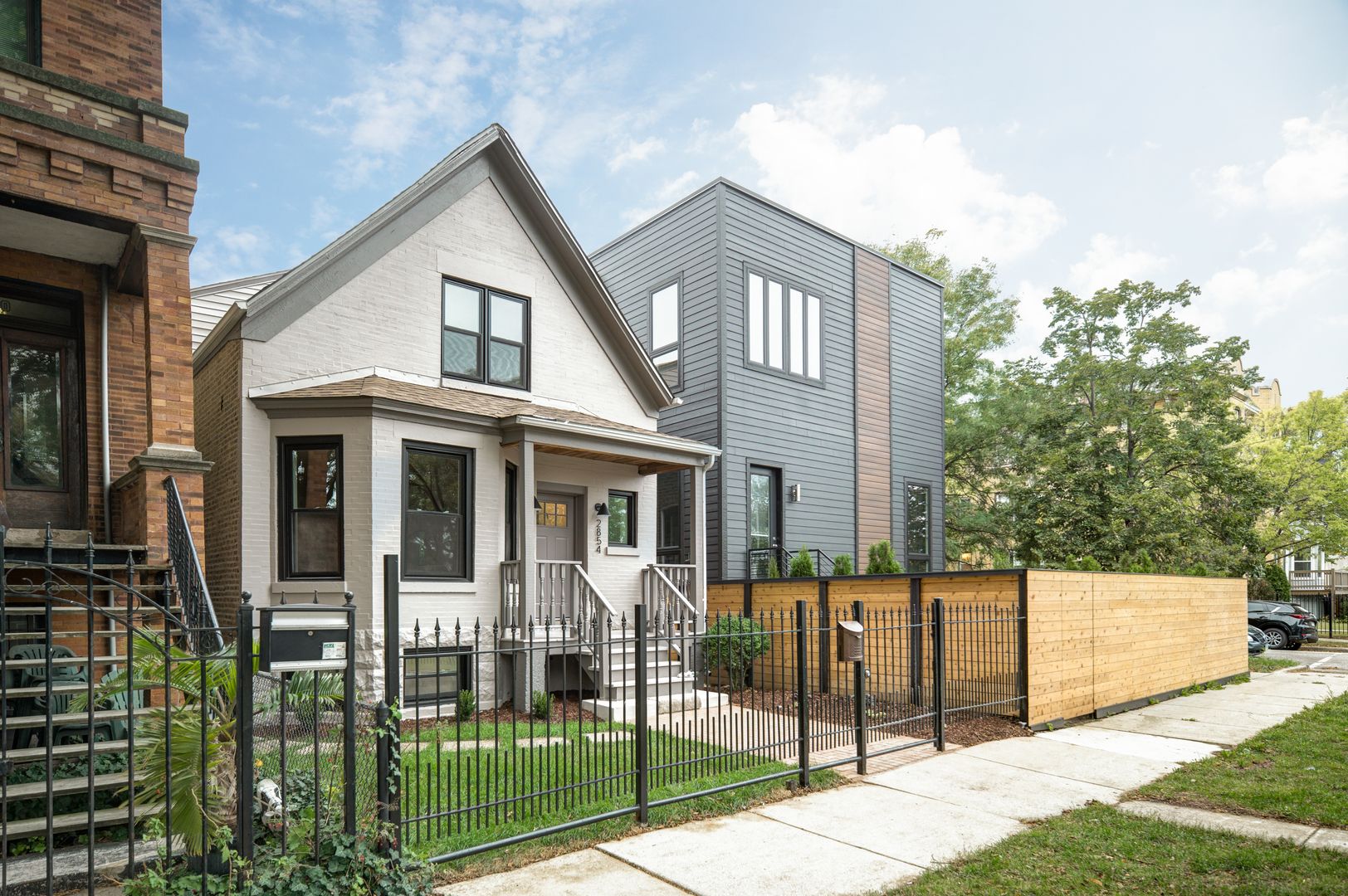 2854 N Francisco Avenue — Chicago, IL 60618