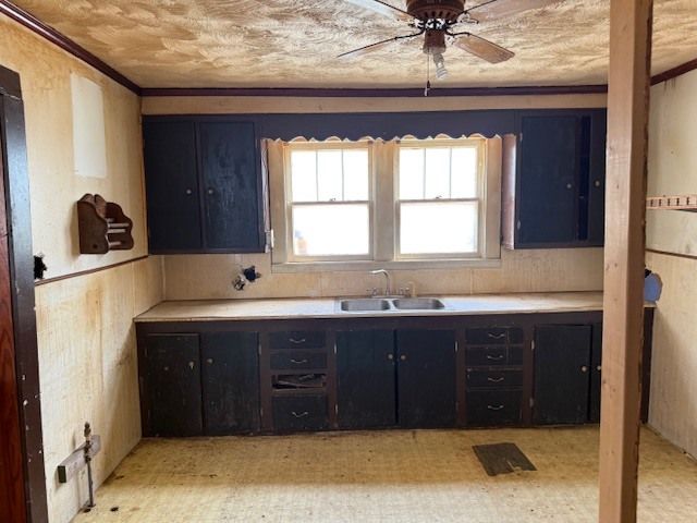 600 Dewey Street, Eldorado, IL 62930