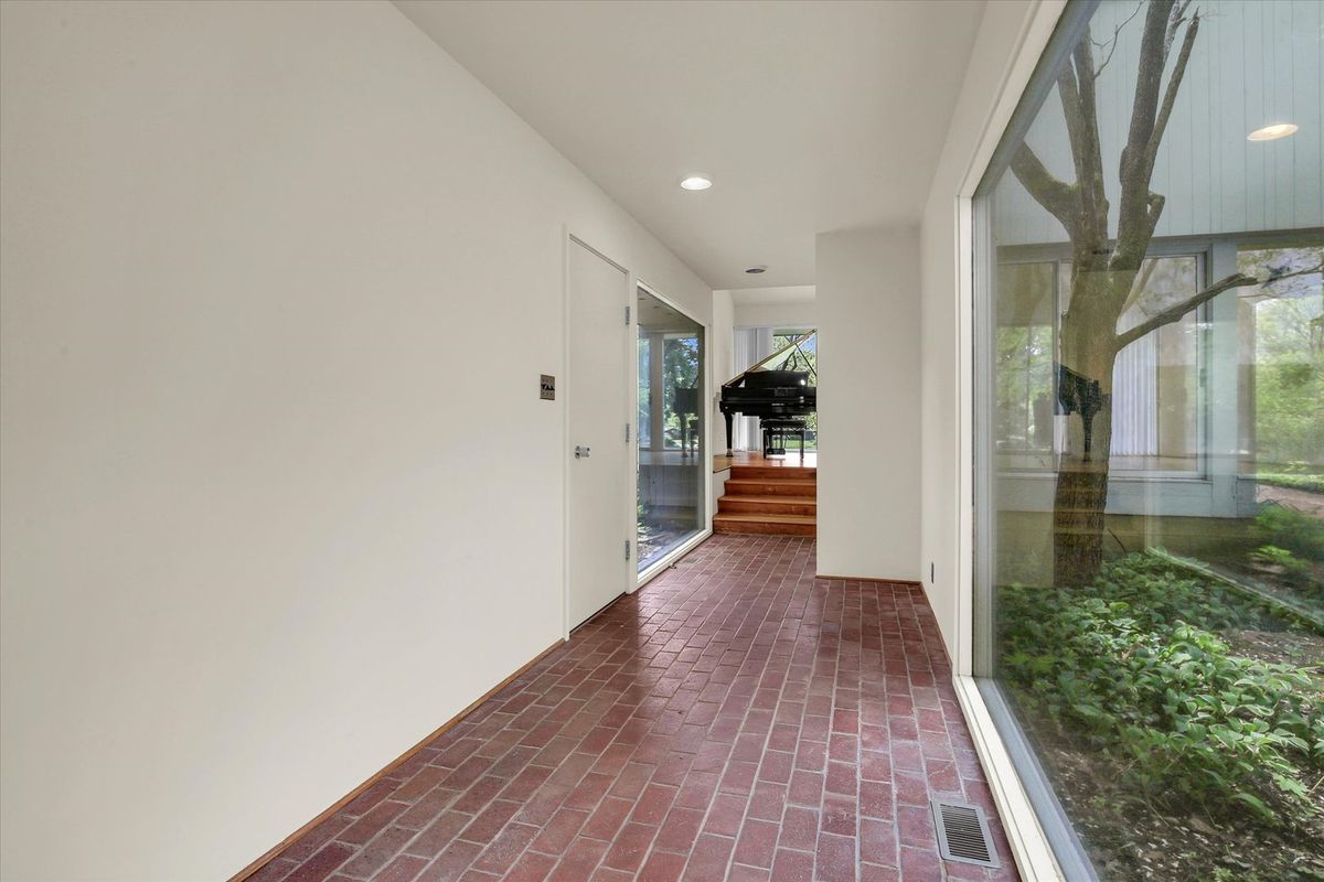 3406 S Persimmon Circle, Urbana, IL 61802