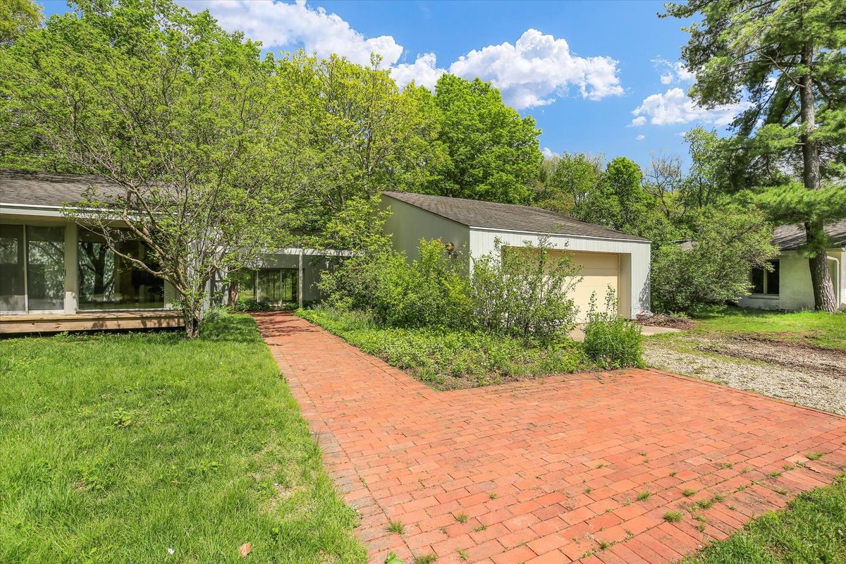 3406 S Persimmon Circle, Urbana, IL 61802