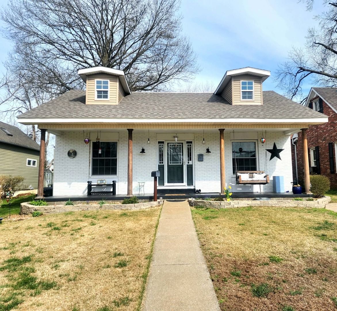 908 N 13th Street — Herrin, IL 62948