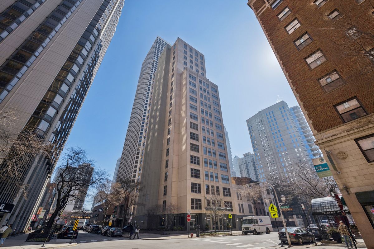 1035 Dearborn Street, Chicago, IL 60610