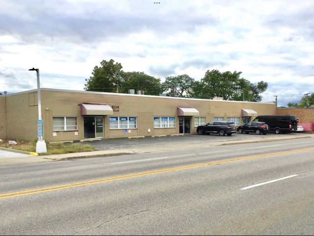 9999 Mannheim Road — Des Plaines, IL 60018