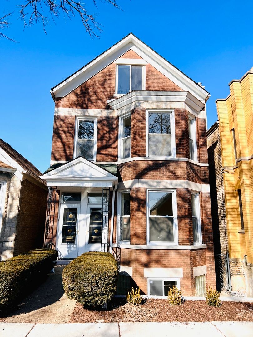 1906 34th Place, Chicago, IL 60608