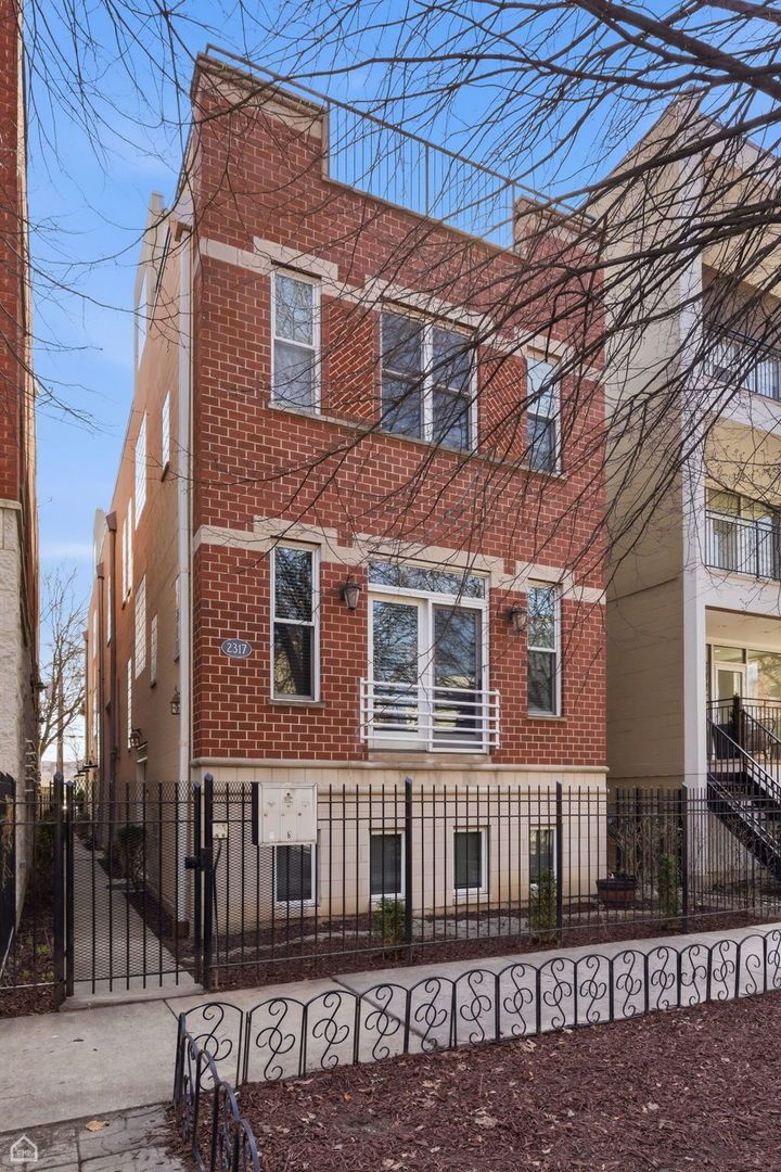 2317 N Hamilton Avenue #A — Chicago, IL 60647