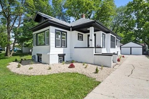 20 Central Avenue, Aurora, IL 60506