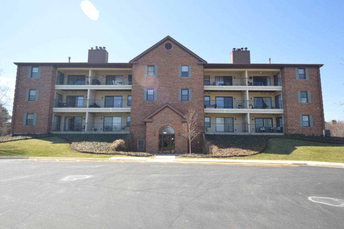 631 Hapsfield Lane, Buffalo Grove, IL 60089