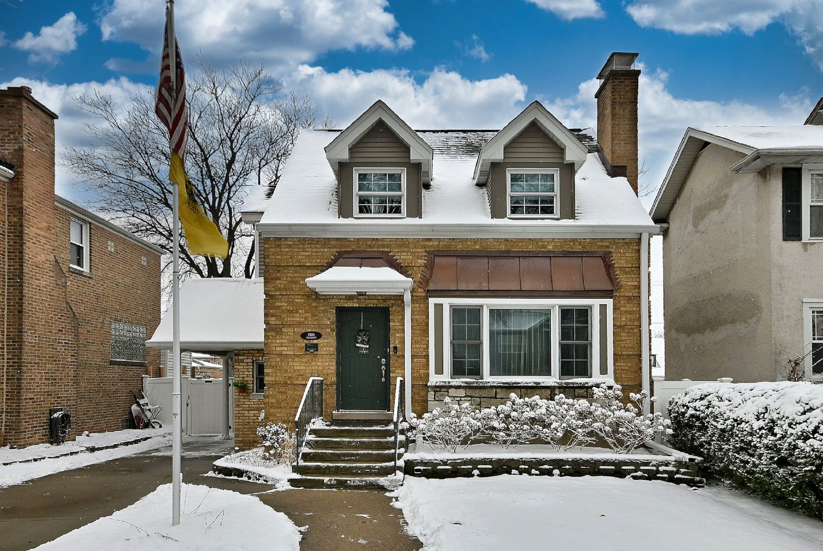 7224 N Oleander Avenue — Chicago, IL 60631