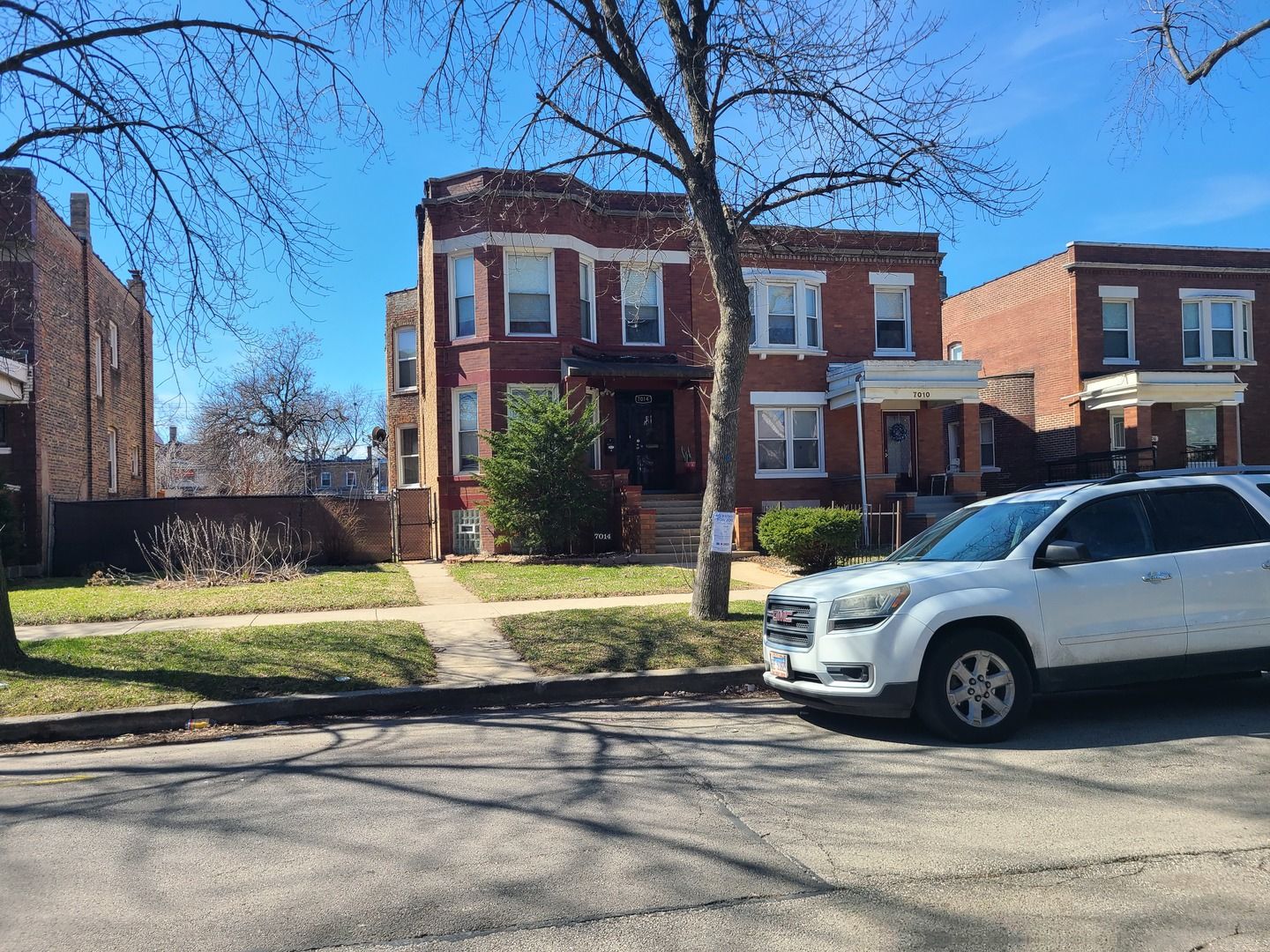 7014 S Calumet Avenue — Chicago, IL 60637