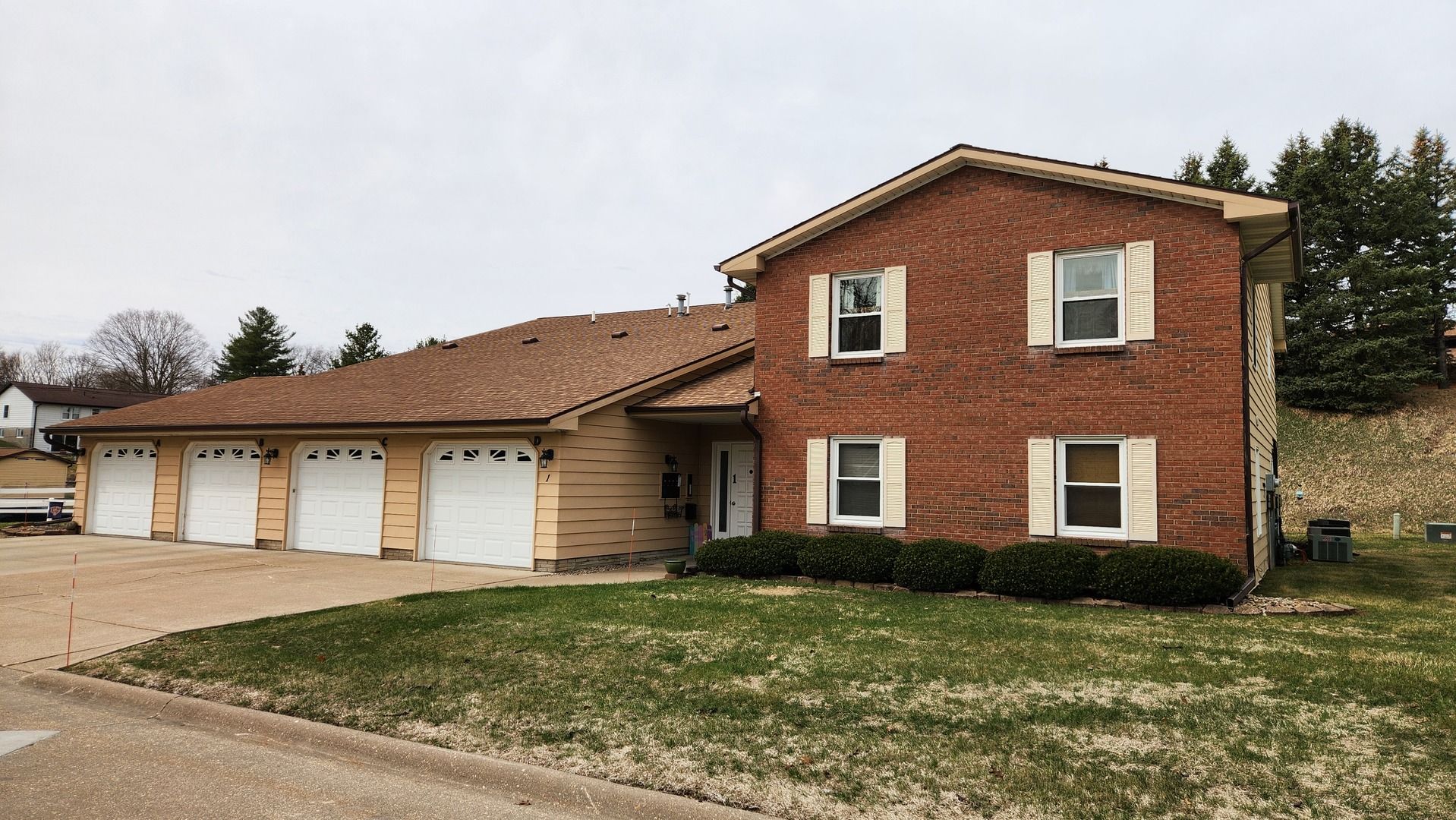 814 13th Avenue N #1-C — Clinton, IA 52732
