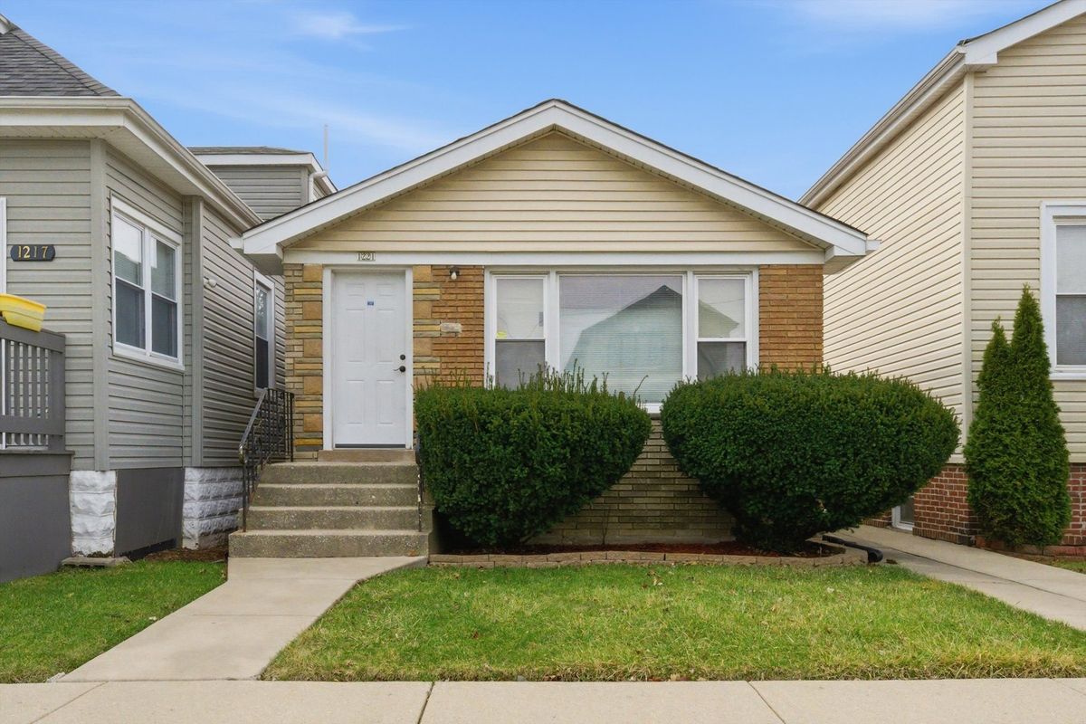 1221 97th Place, Chicago, IL 60643