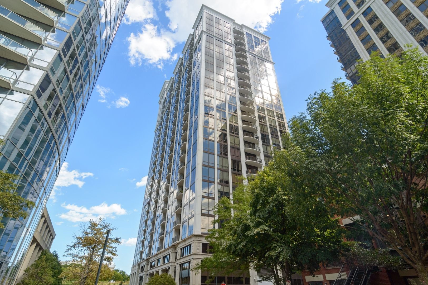 233 E 13th Street #1602 — Chicago, IL 60605
