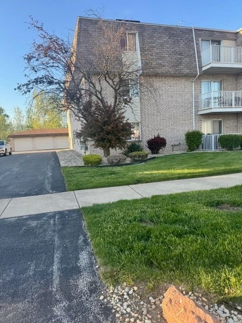 2614 Goodrich Avenue, Burnham, IL 60633