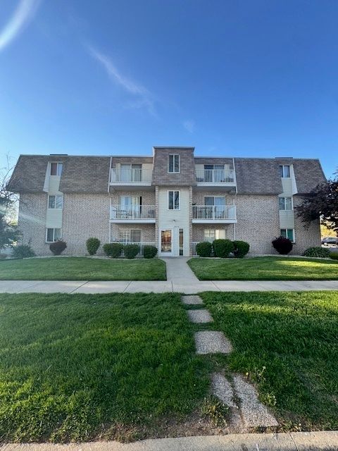 2614 Goodrich Avenue — Burnham, IL 60633