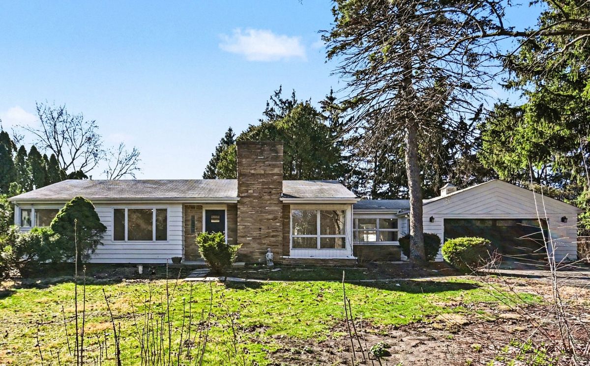 2018 West Street, Wheaton, IL 60187