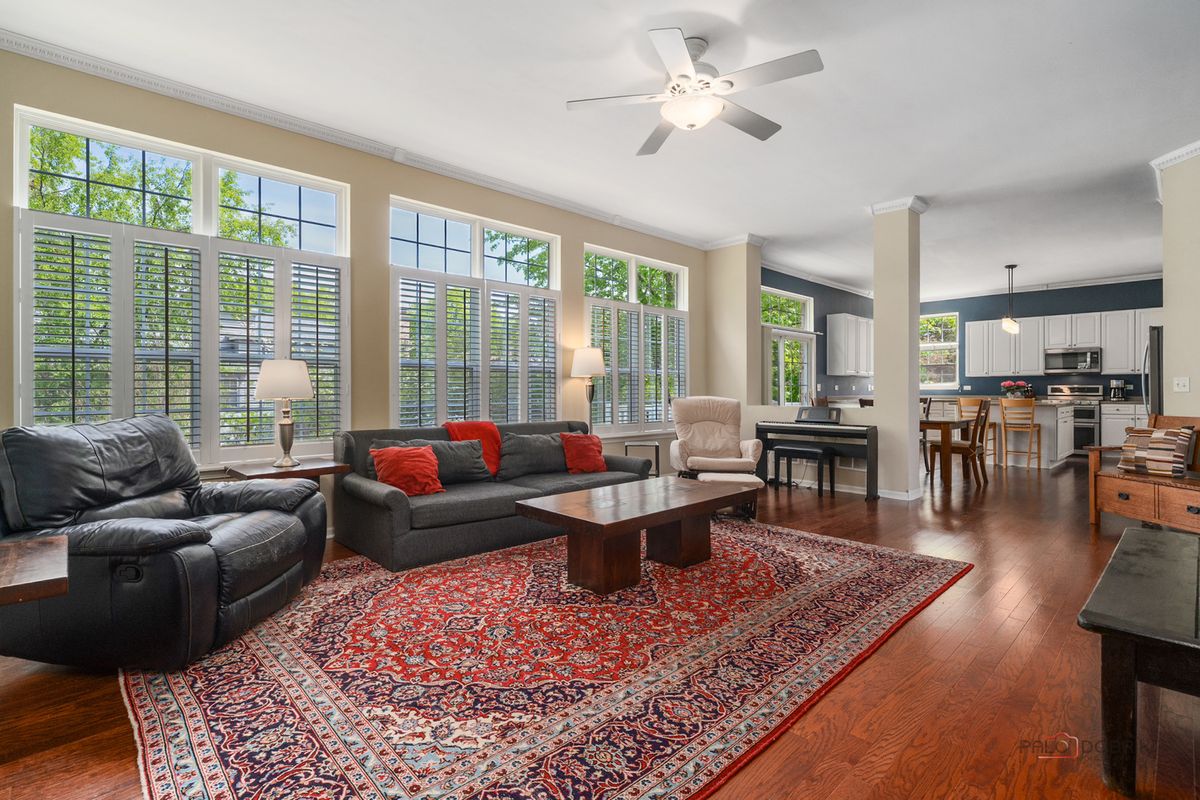 146 Colonial Drive, Vernon Hills, IL 60061