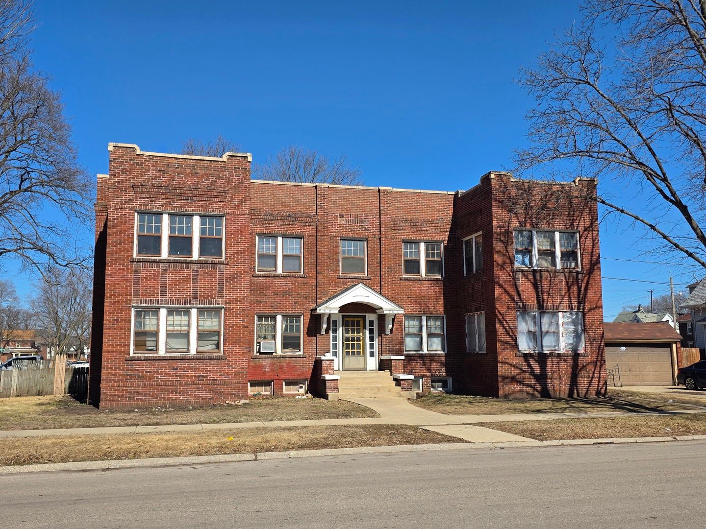 904 17th Avenue — Rockford, IL 61104