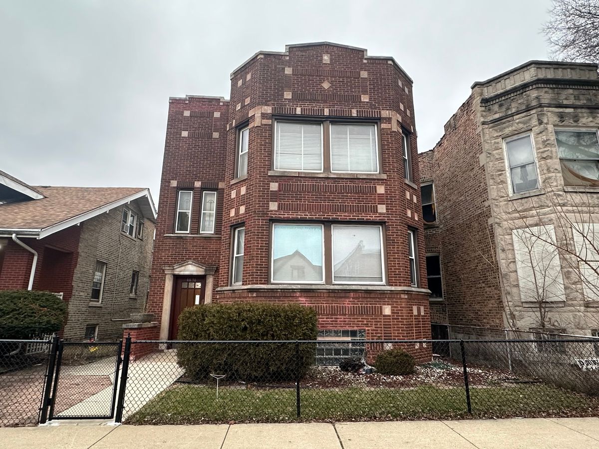 6636 Marquette Drive, Chicago, IL 60637
